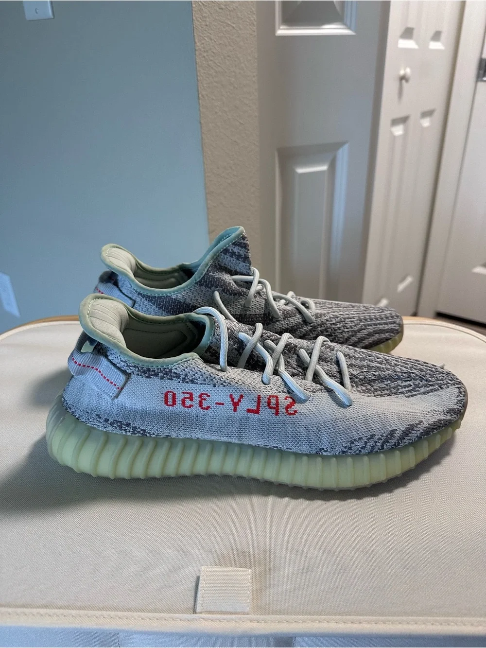 adidas Yeezy Boost 350 V2